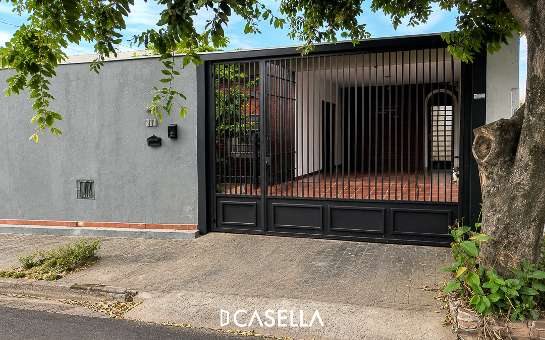 Vende-se casa no Bairro Rebouças. Ótima oportunidade em Lins!